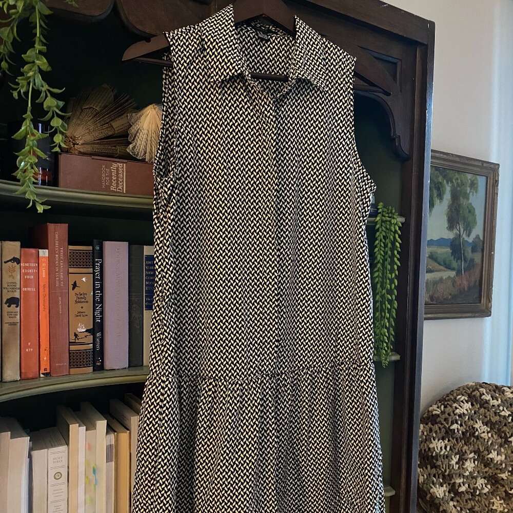 Forever 21 Black & White Sleeveless Shirt Dress – Size M